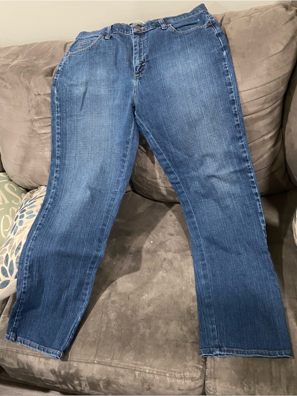Lee Women's Flared Jeans in Mid Blue Wash